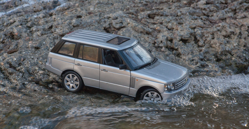 Illustration for article titled LaLD Car Week: Range Rover L322 by Ertl